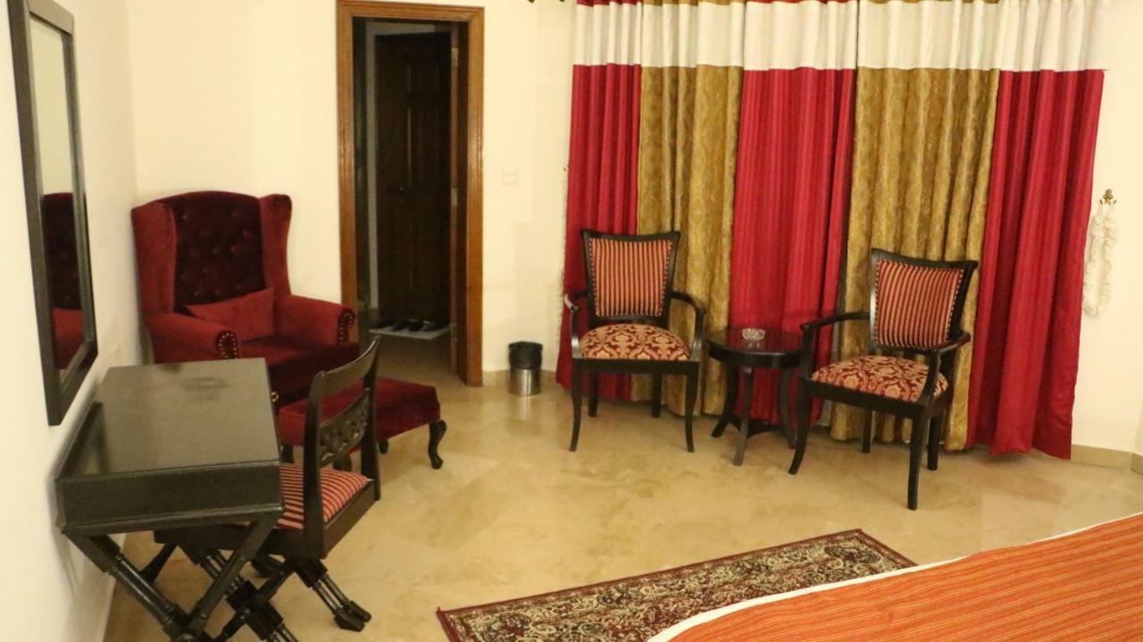 The Royal Manor Islamabad Ngoại thất bức ảnh