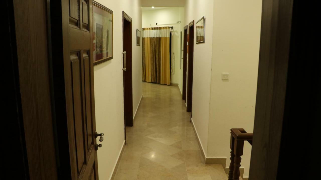 The Royal Manor Islamabad Ngoại thất bức ảnh